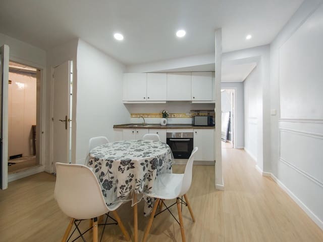 Piso de 3 habitaciones en Elche / Elx en venta - 135.000 € (Ref: 9410919)