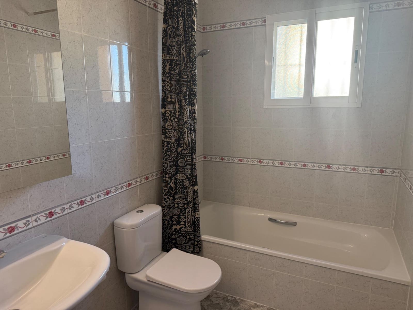 4 sypialnia Willa na sprzedaż w Calpe / Calp z garażem - 716 000 € (Ref: 9414043)