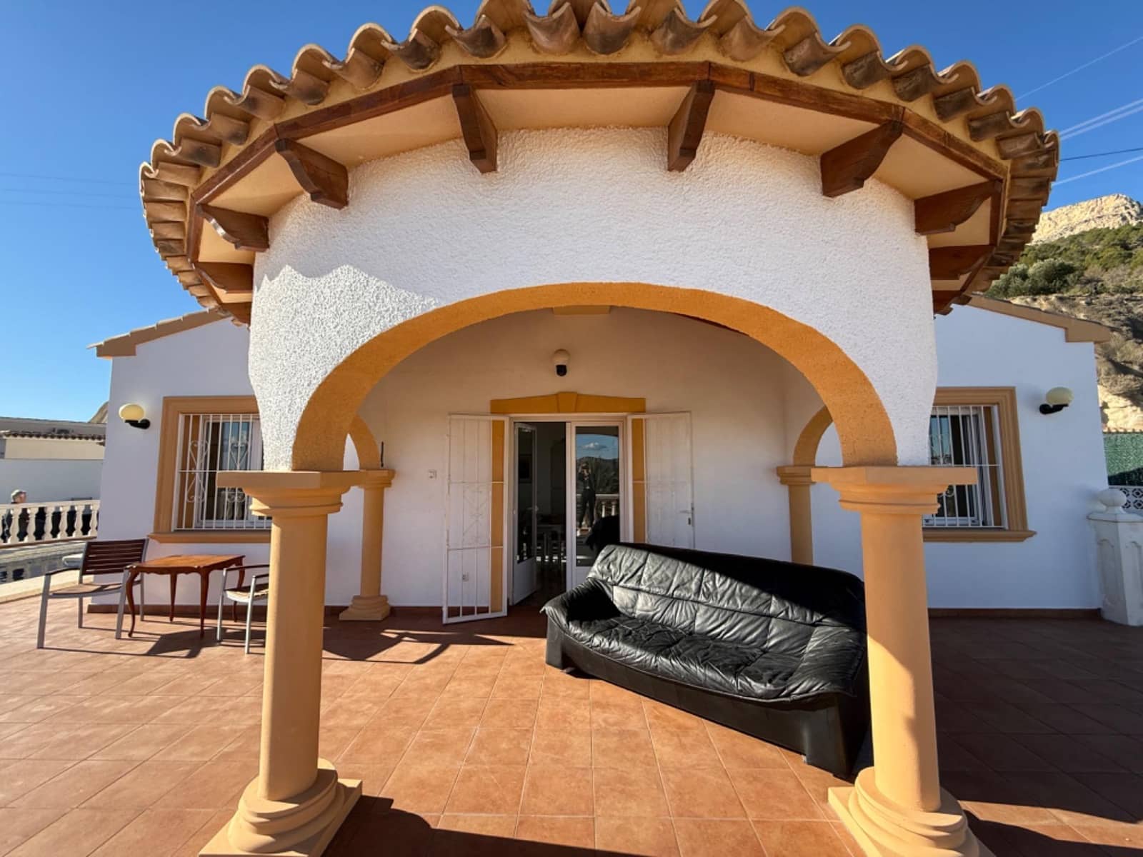 4 sypialnia Willa na sprzedaż w Calpe / Calp z garażem - 716 000 € (Ref: 9414043)