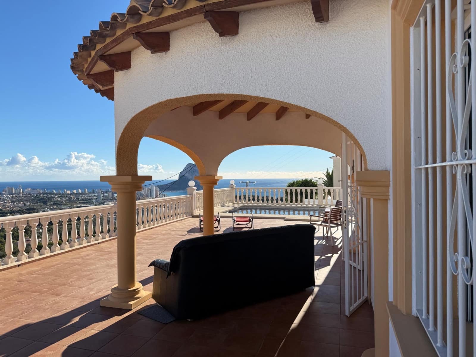 4 sypialnia Willa na sprzedaż w Calpe / Calp z garażem - 716 000 € (Ref: 9414043)