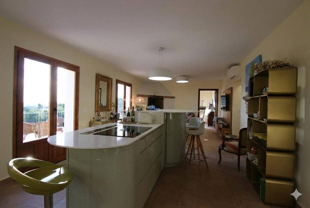 Chalet de 2 habitaciones en Altea en venta con piscina - 1.300.000 € (Ref: 9415857)