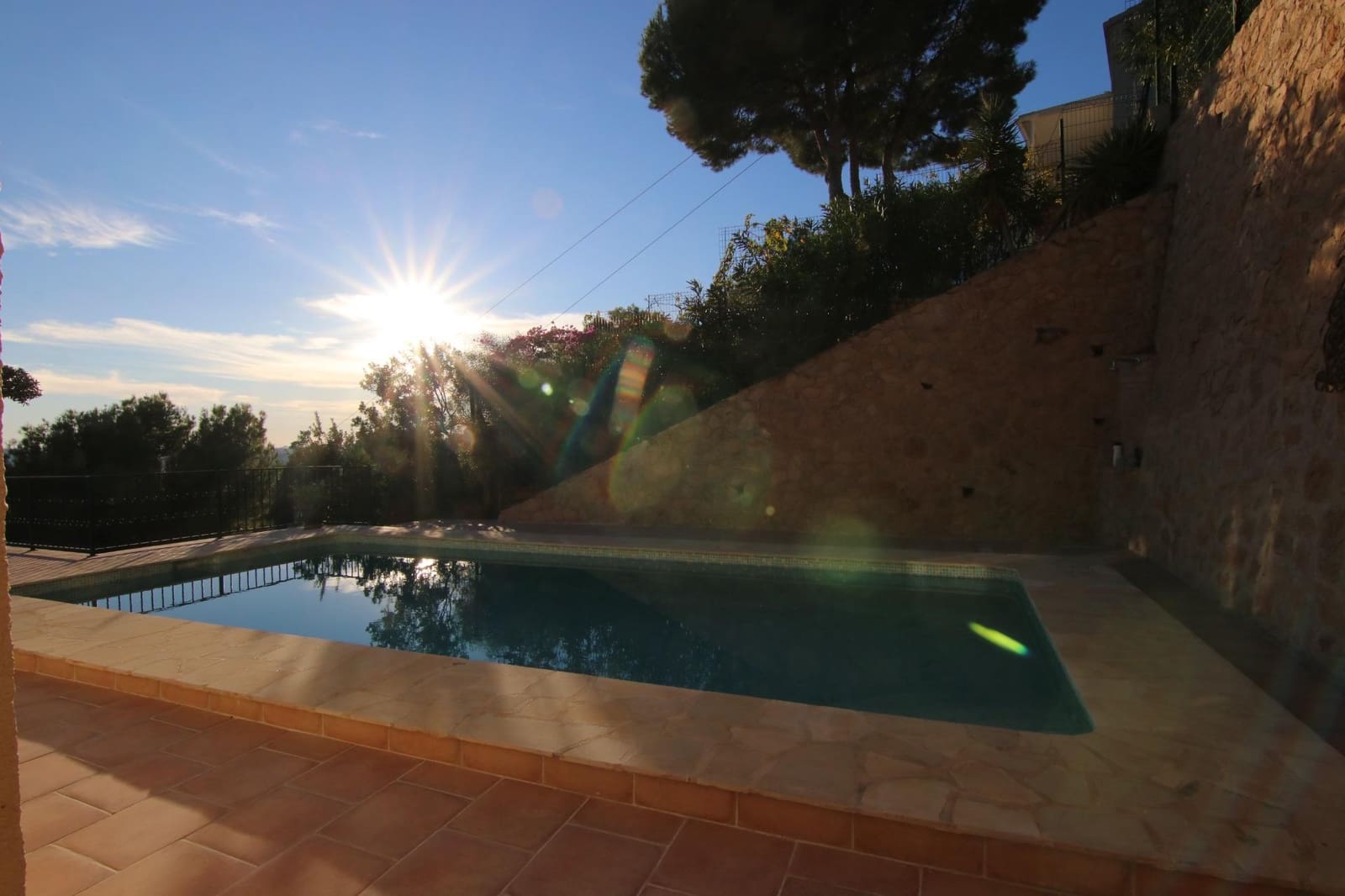 Chalet de 2 habitaciones en Altea en venta con piscina - 1.300.000 € (Ref: 9415857)