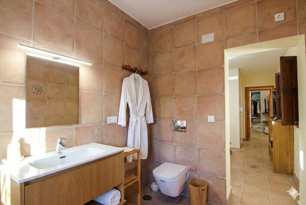 Chalet de 2 habitaciones en Altea en venta con piscina - 1.300.000 € (Ref: 9415857)