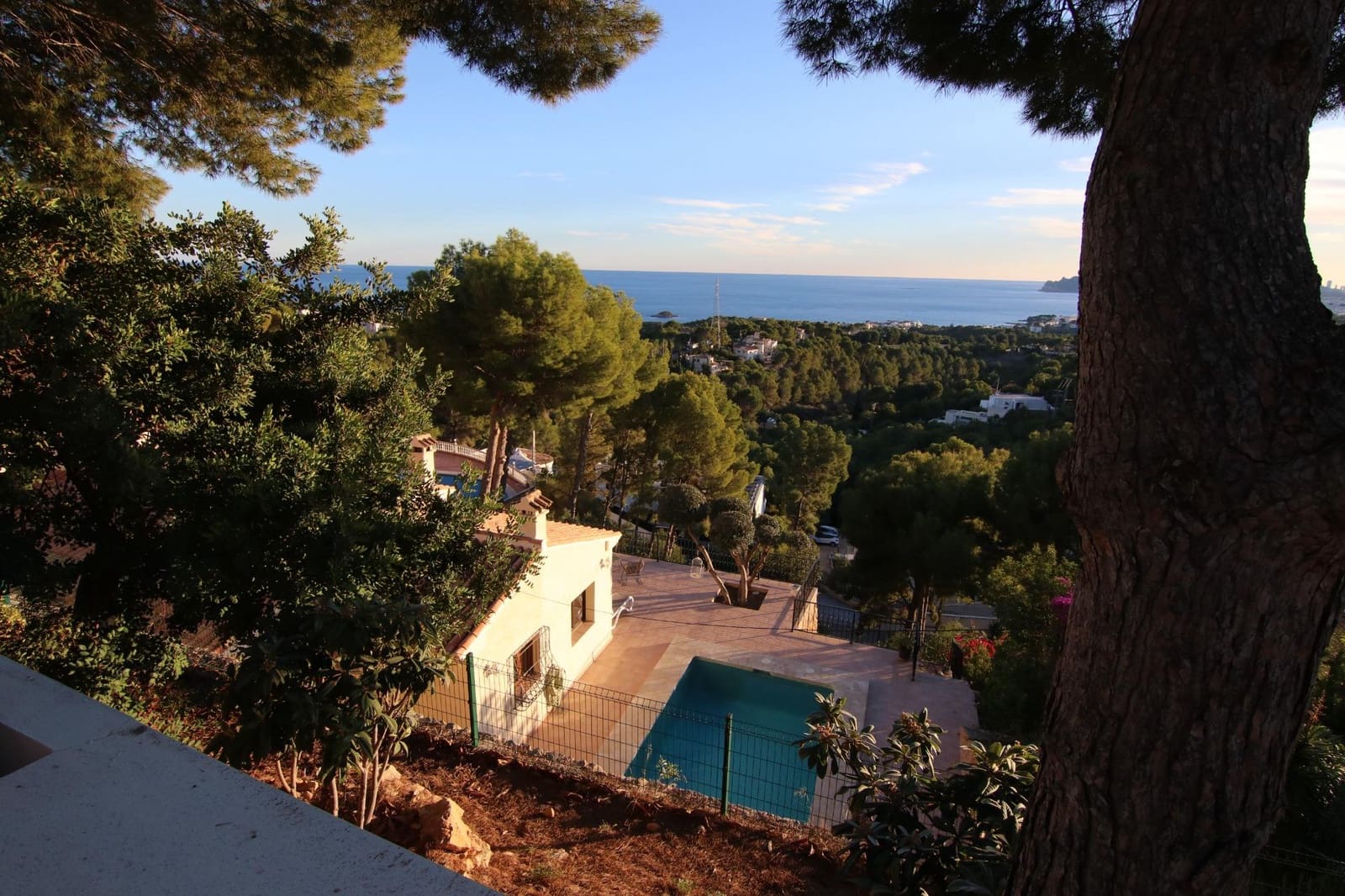 Chalet de 2 habitaciones en Altea en venta con piscina - 1.300.000 € (Ref: 9415857)