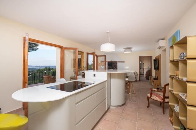 2 makuuhuone Huvila myytävänä paikassa Altea mukana uima-altaan - 1 300 000 € (Ref: 9415857)