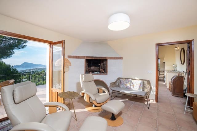 2 makuuhuone Huvila myytävänä paikassa Altea mukana uima-altaan - 1 300 000 € (Ref: 9415857)