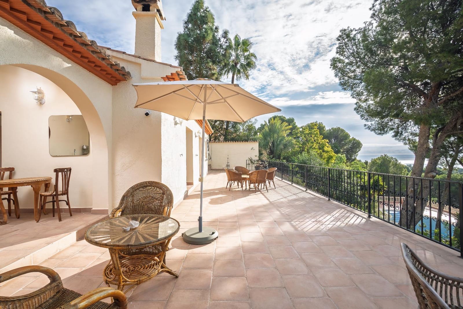 2 makuuhuone Huvila myytävänä paikassa Altea mukana uima-altaan - 1 300 000 € (Ref: 9415857)