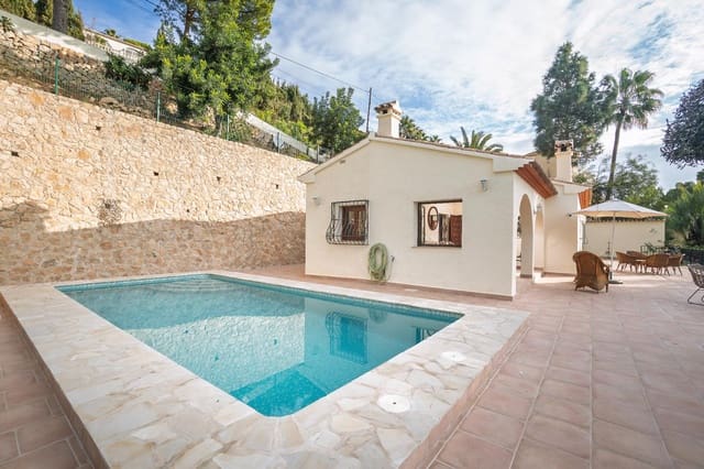 2 makuuhuone Huvila myytävänä paikassa Altea mukana uima-altaan - 1 300 000 € (Ref: 9415857)