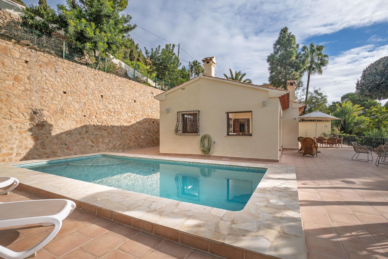 2 makuuhuone Huvila myytävänä paikassa Altea mukana uima-altaan - 1 300 000 € (Ref: 9415857)