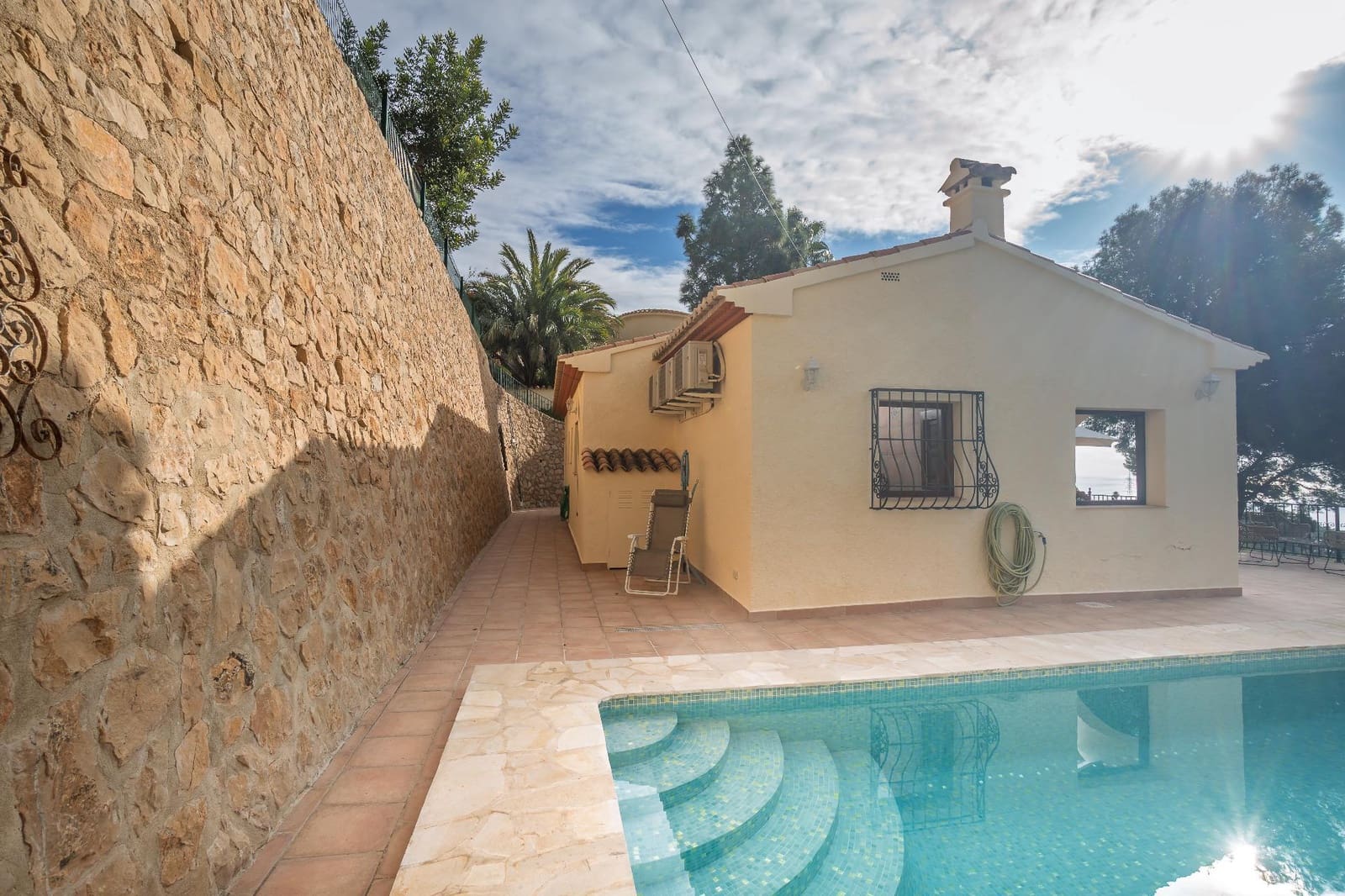 2 makuuhuone Huvila myytävänä paikassa Altea mukana uima-altaan - 1 300 000 € (Ref: 9415857)
