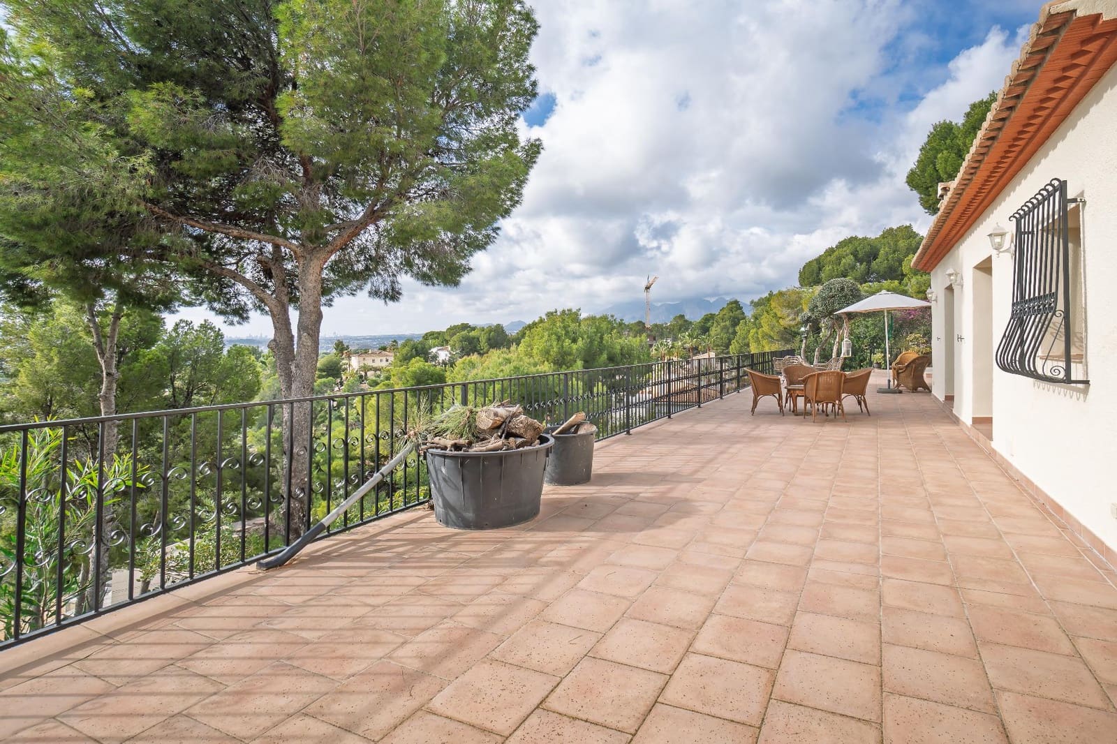 2 makuuhuone Huvila myytävänä paikassa Altea mukana uima-altaan - 1 300 000 € (Ref: 9415857)