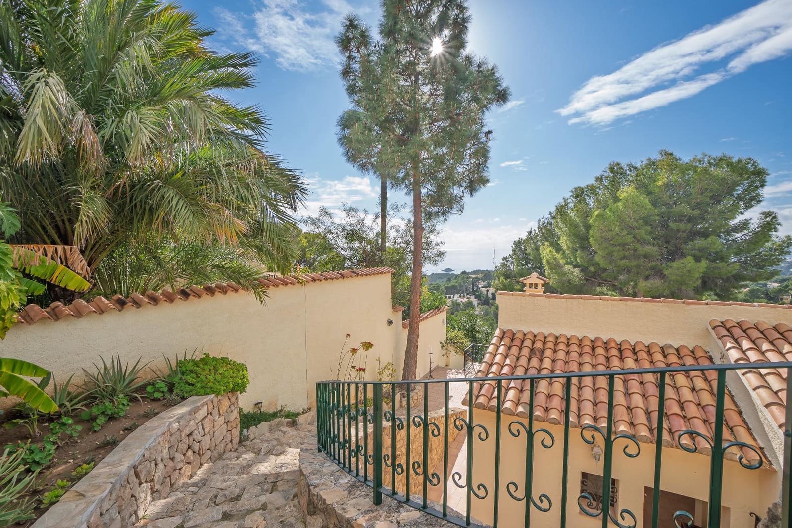 2 makuuhuone Huvila myytävänä paikassa Altea mukana uima-altaan - 1 300 000 € (Ref: 9415857)