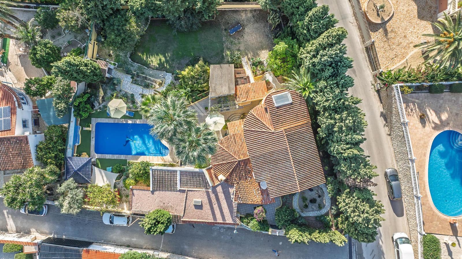 4 soveværelse Villa til salg i Benissa med swimmingpool garage - € 675.000 (Ref: 9427139)