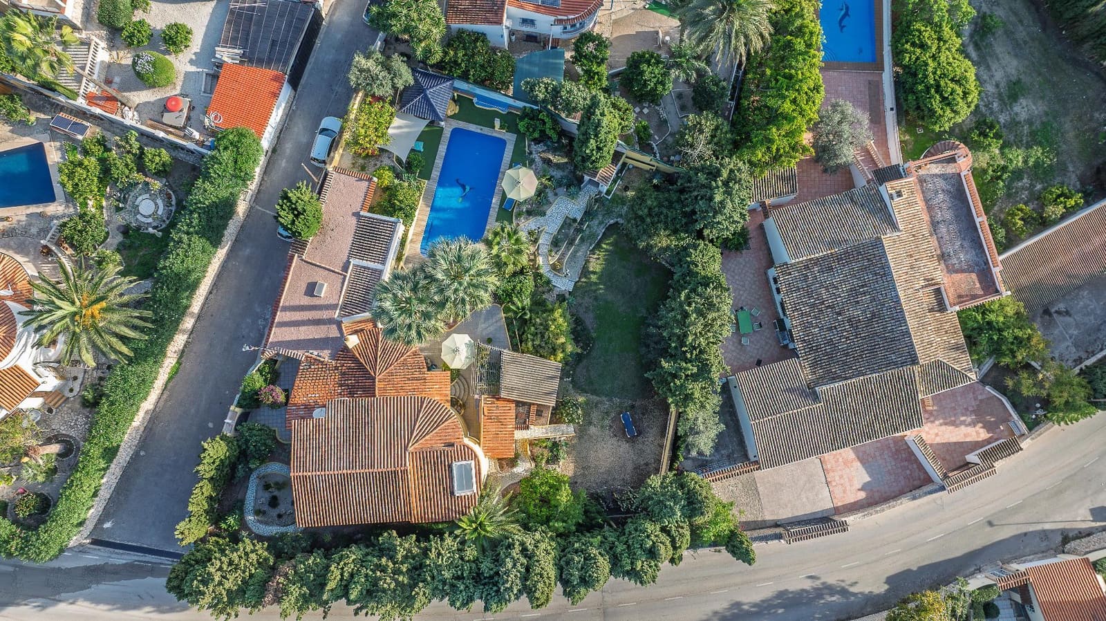 4 soveværelse Villa til salg i Benissa med swimmingpool garage - € 675.000 (Ref: 9427139)