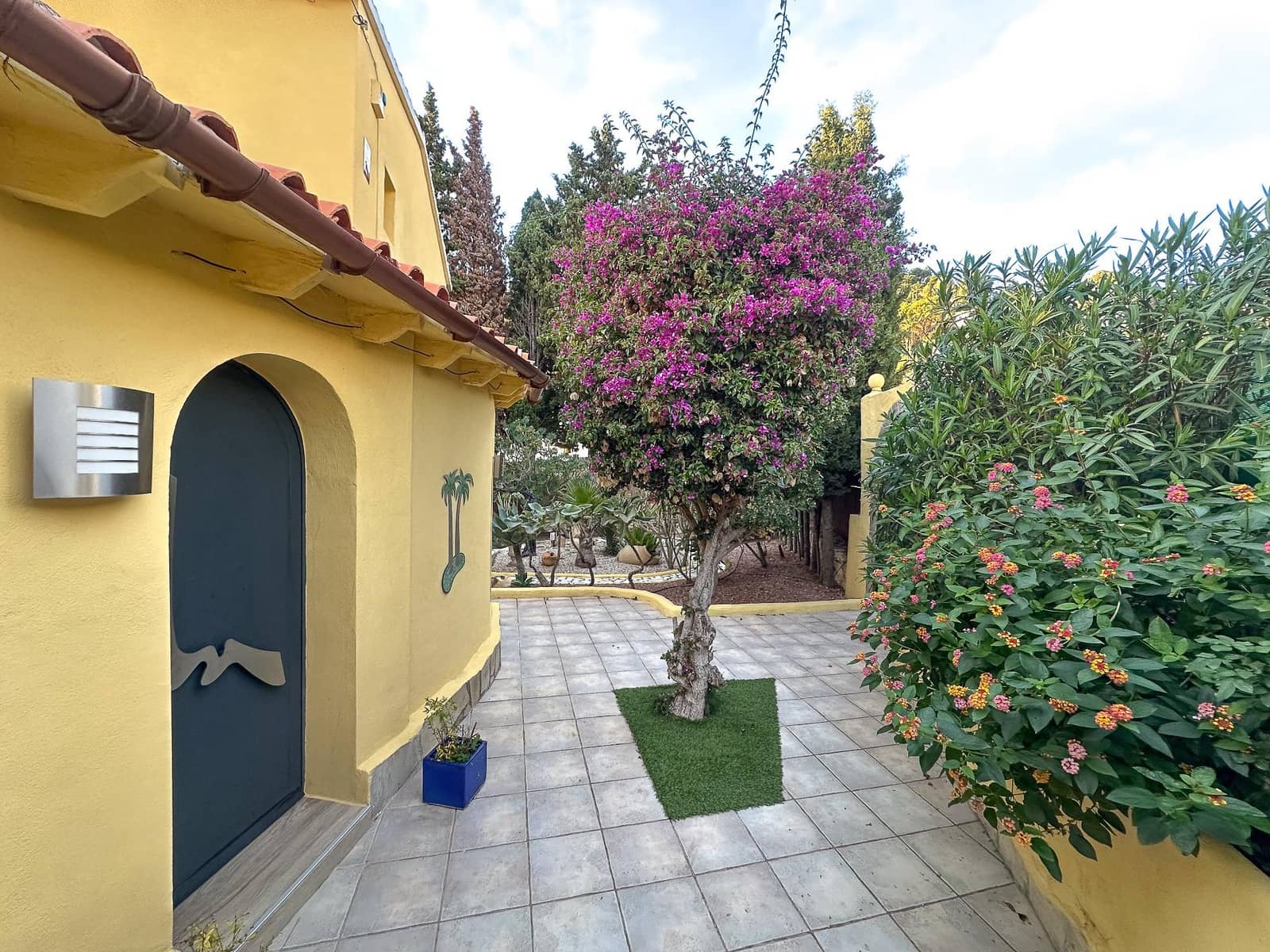 4 soveværelse Villa til salg i Benissa med swimmingpool garage - € 675.000 (Ref: 9427139)