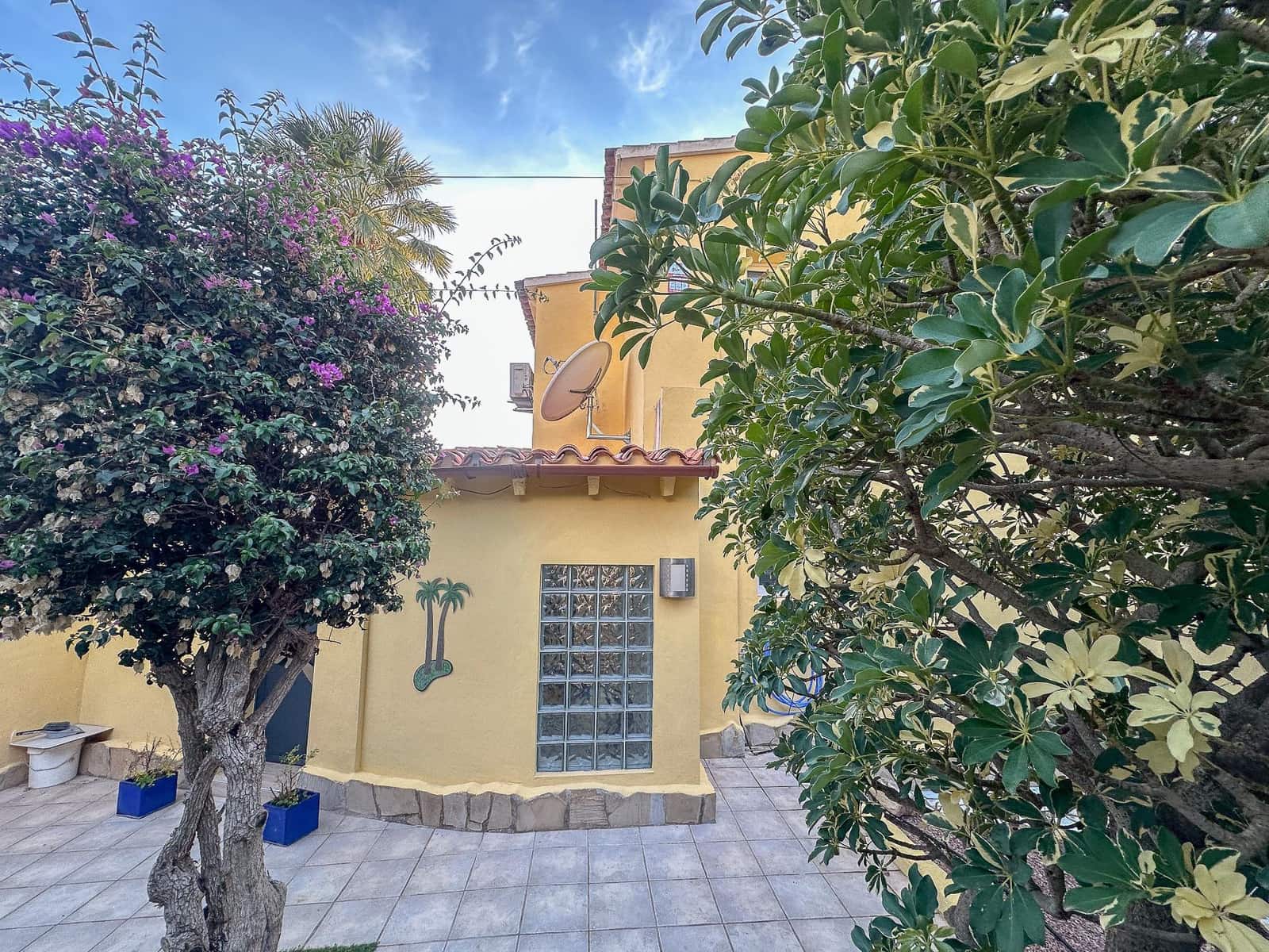 4 soveværelse Villa til salg i Benissa med swimmingpool garage - € 675.000 (Ref: 9427139)