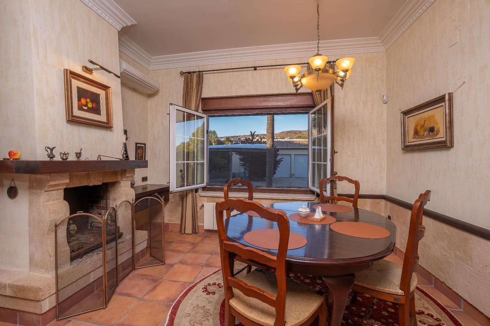 3 sypialnia Willa na sprzedaż w Javea / Xabia z basenem garażem - 1 290 000 € (Ref: 9433368)