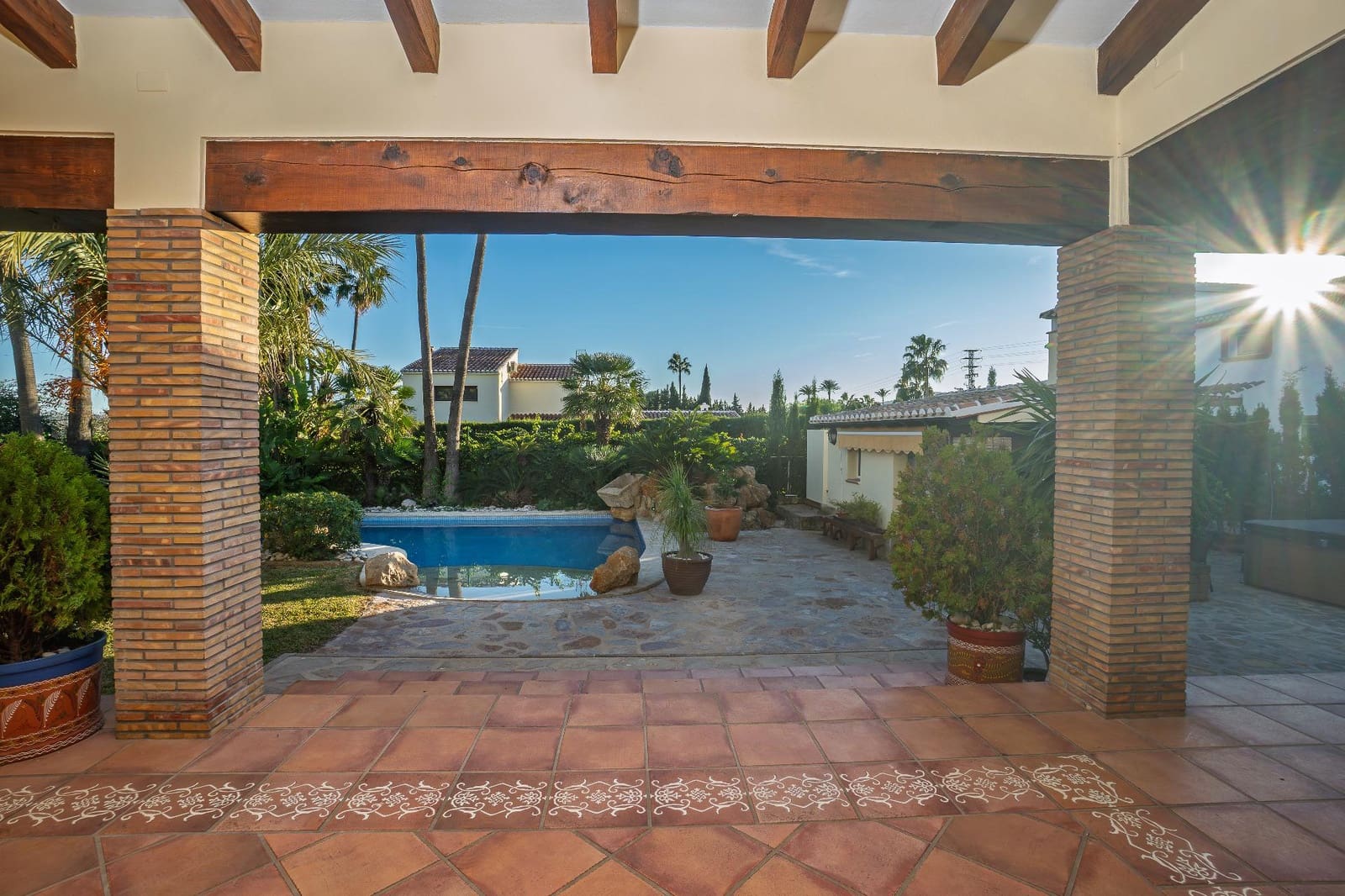 3 sypialnia Willa na sprzedaż w Javea / Xabia z basenem garażem - 1 290 000 € (Ref: 9433368)