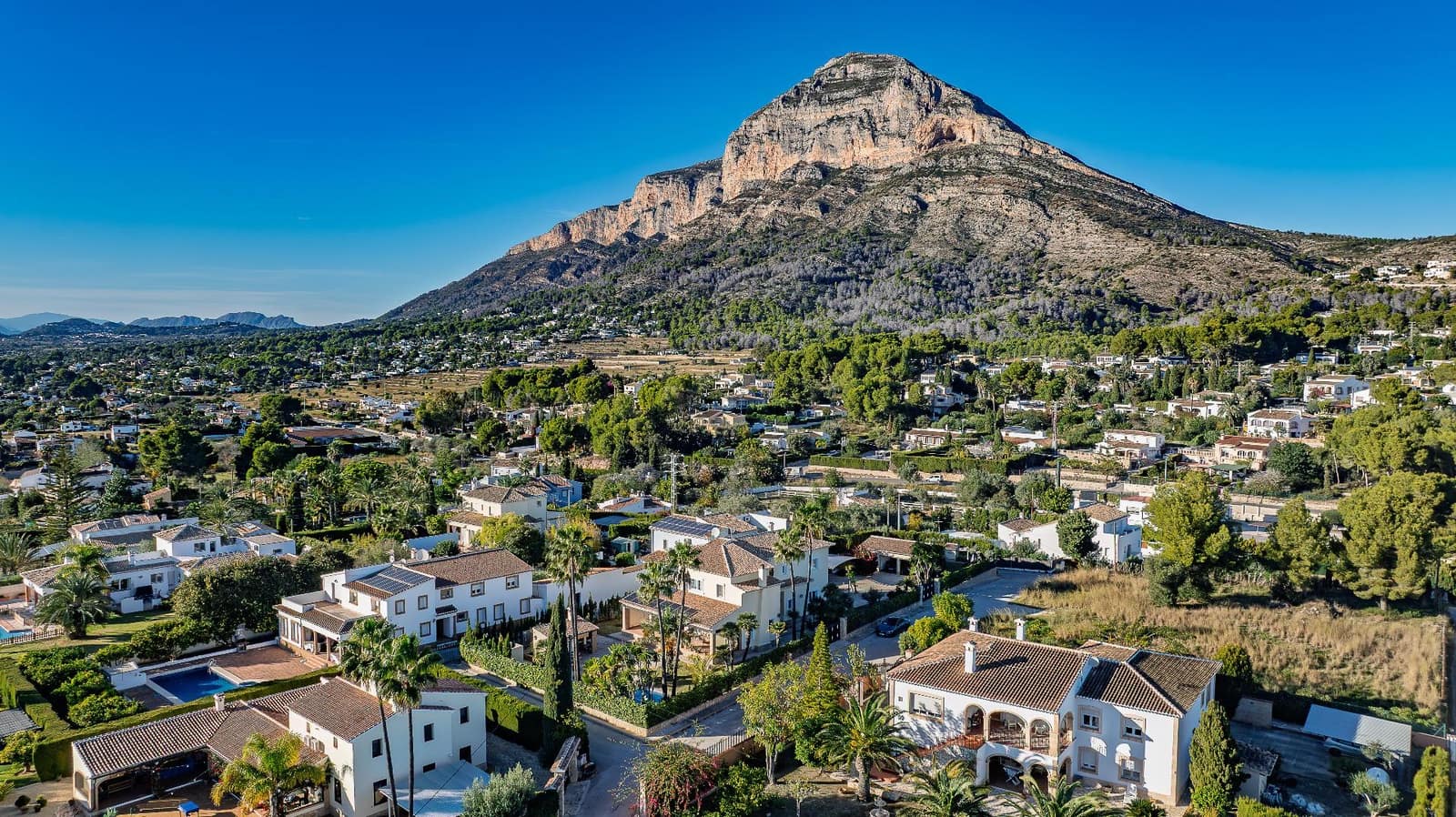 3 sypialnia Willa na sprzedaż w Javea / Xabia z basenem garażem - 1 290 000 € (Ref: 9433368)