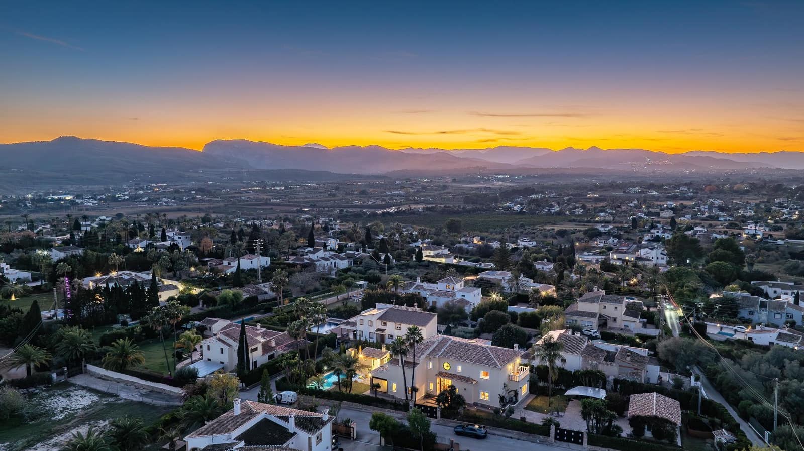 3 soveværelse Villa til salg i Javea / Xabia med swimmingpool garage - € 1.290.000 (Ref: 9433368)