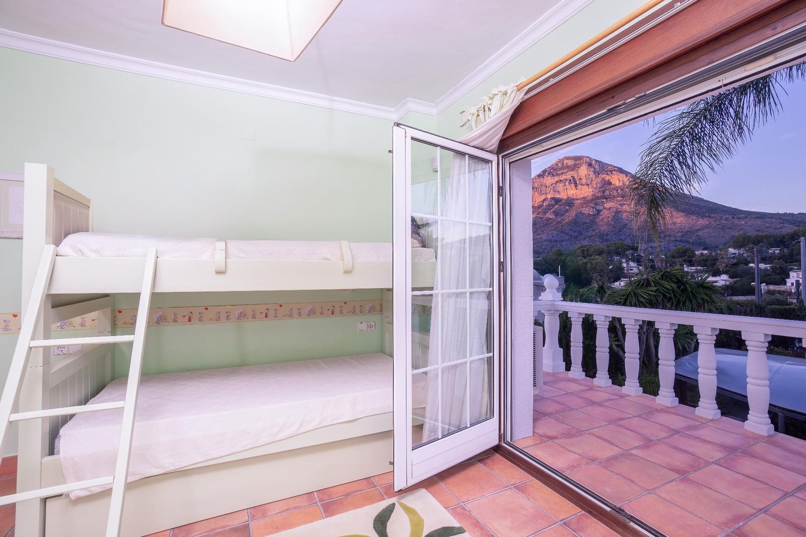 3 soveværelse Villa til salg i Javea / Xabia med swimmingpool garage - € 1.290.000 (Ref: 9433368)