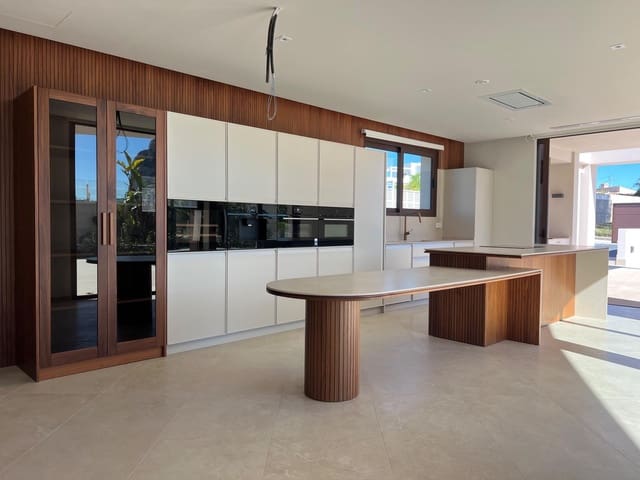 5 soveværelse Villa til salg i Cometa - Carrió, Calpe / Calp med swimmingpool garage - € 1.550.000 (Ref: 9433370)