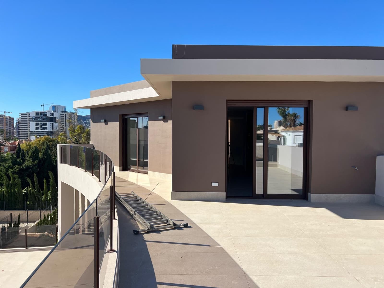 5 Zimmer Villa zu verkaufen in Calpe / Calp mit Pool Garage - 1.550.000 € (Ref: 9433370)