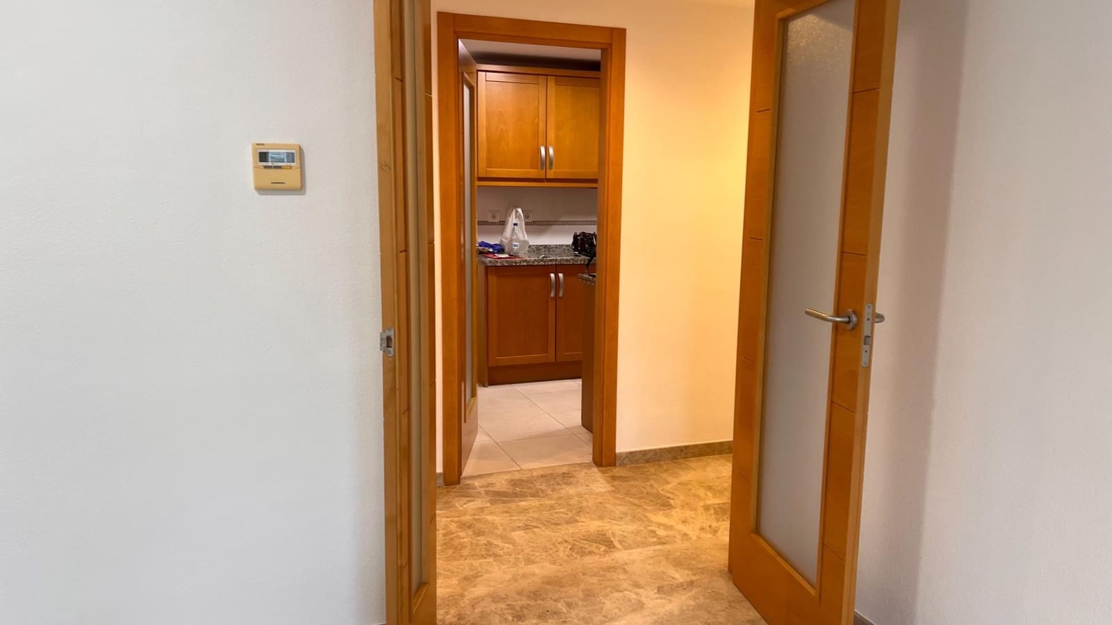 3 quarto Apartamento para arrendar em Alicante cidade com piscina - 1 200 € (Ref: 9440055)