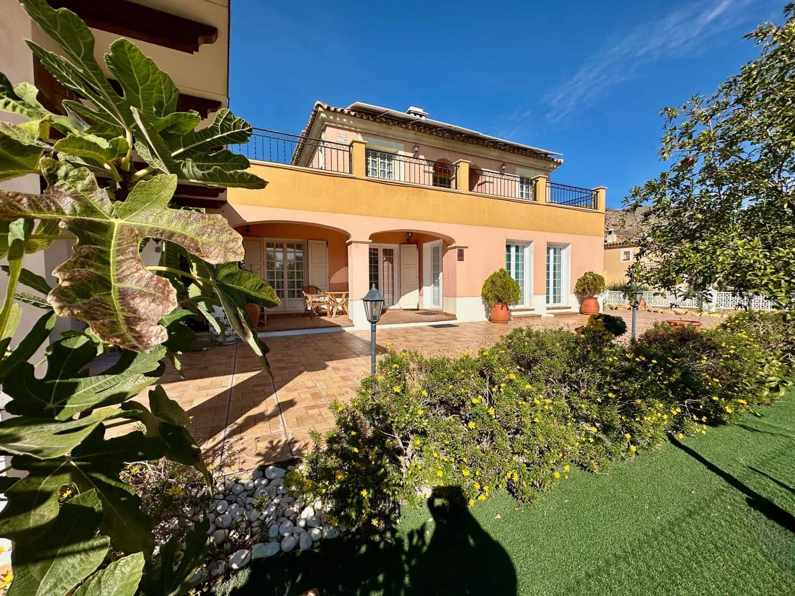4 bedroom Villa for sale in Finestrat with pool - € 1,150,000 (Ref: 9441888)
