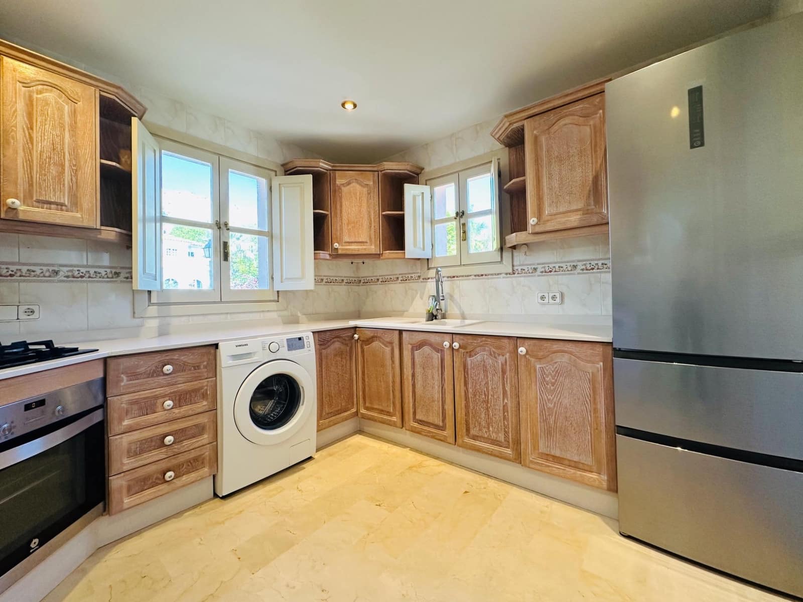 4 bedroom Villa for sale in Finestrat with pool - € 1,150,000 (Ref: 9441888)