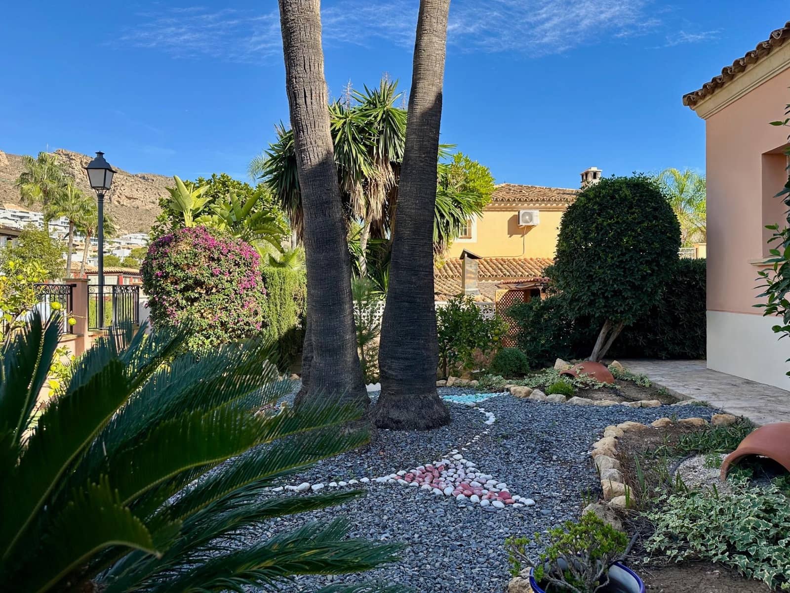 4 bedroom Villa for sale in Finestrat with pool - € 1,150,000 (Ref: 9441888)