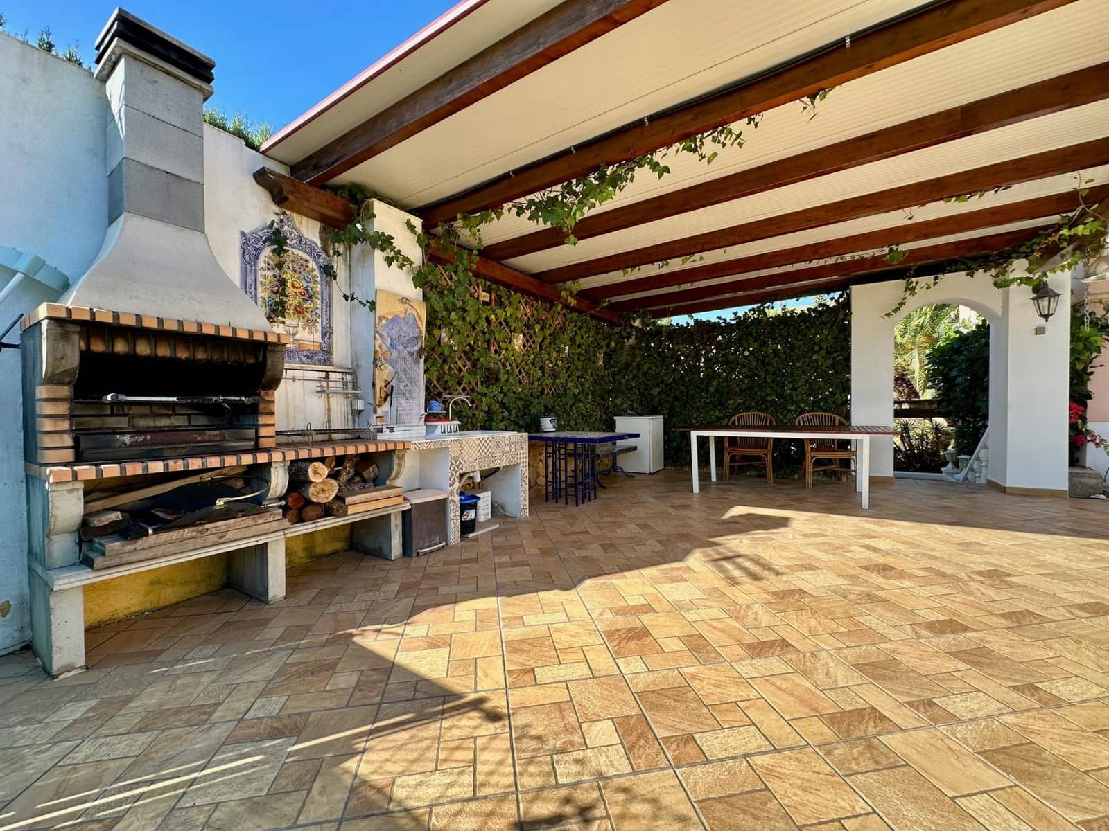 4 bedroom Villa for sale in Finestrat with pool - € 1,150,000 (Ref: 9441888)