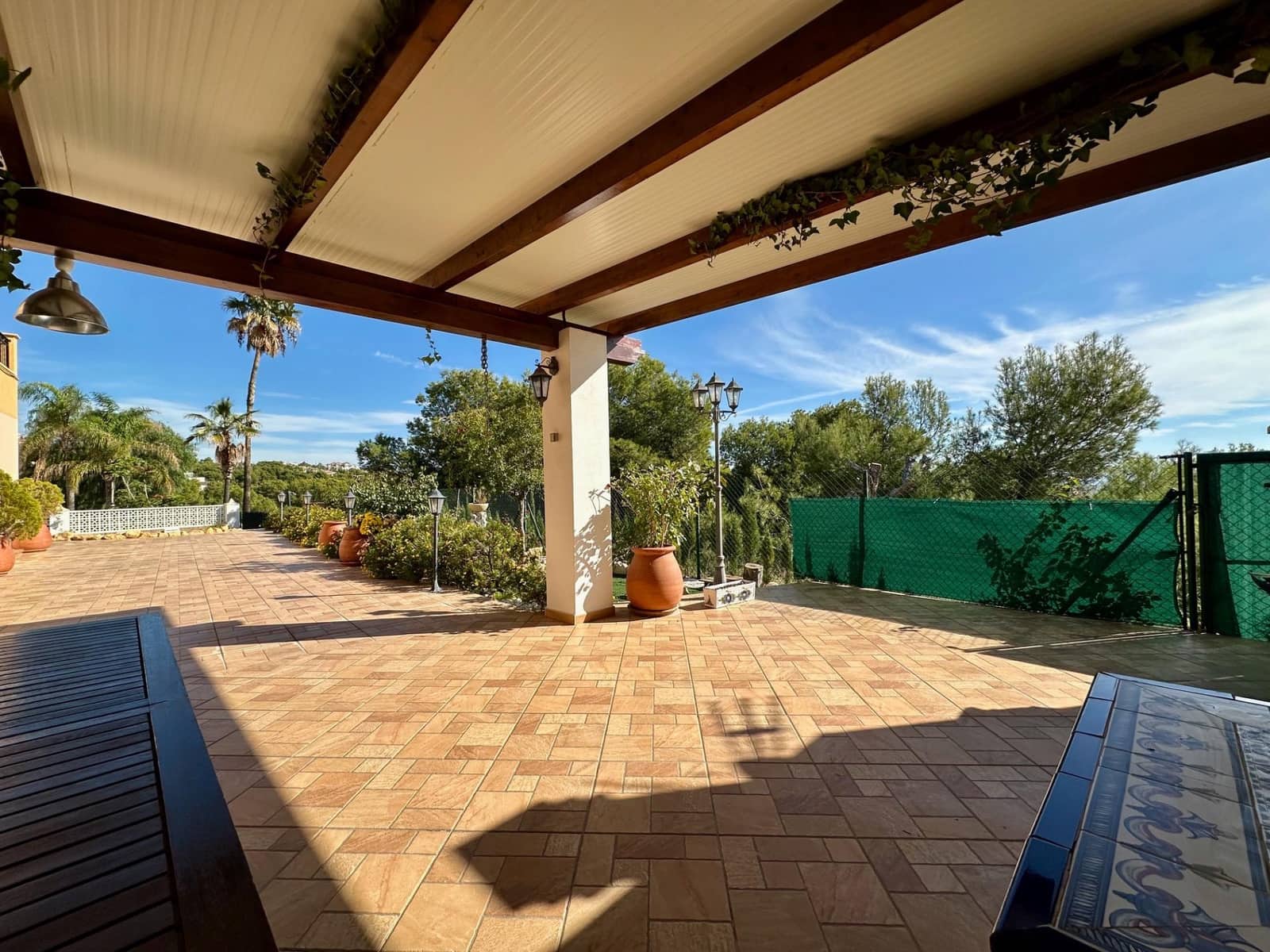 4 bedroom Villa for sale in Finestrat with pool - € 1,150,000 (Ref: 9441888)