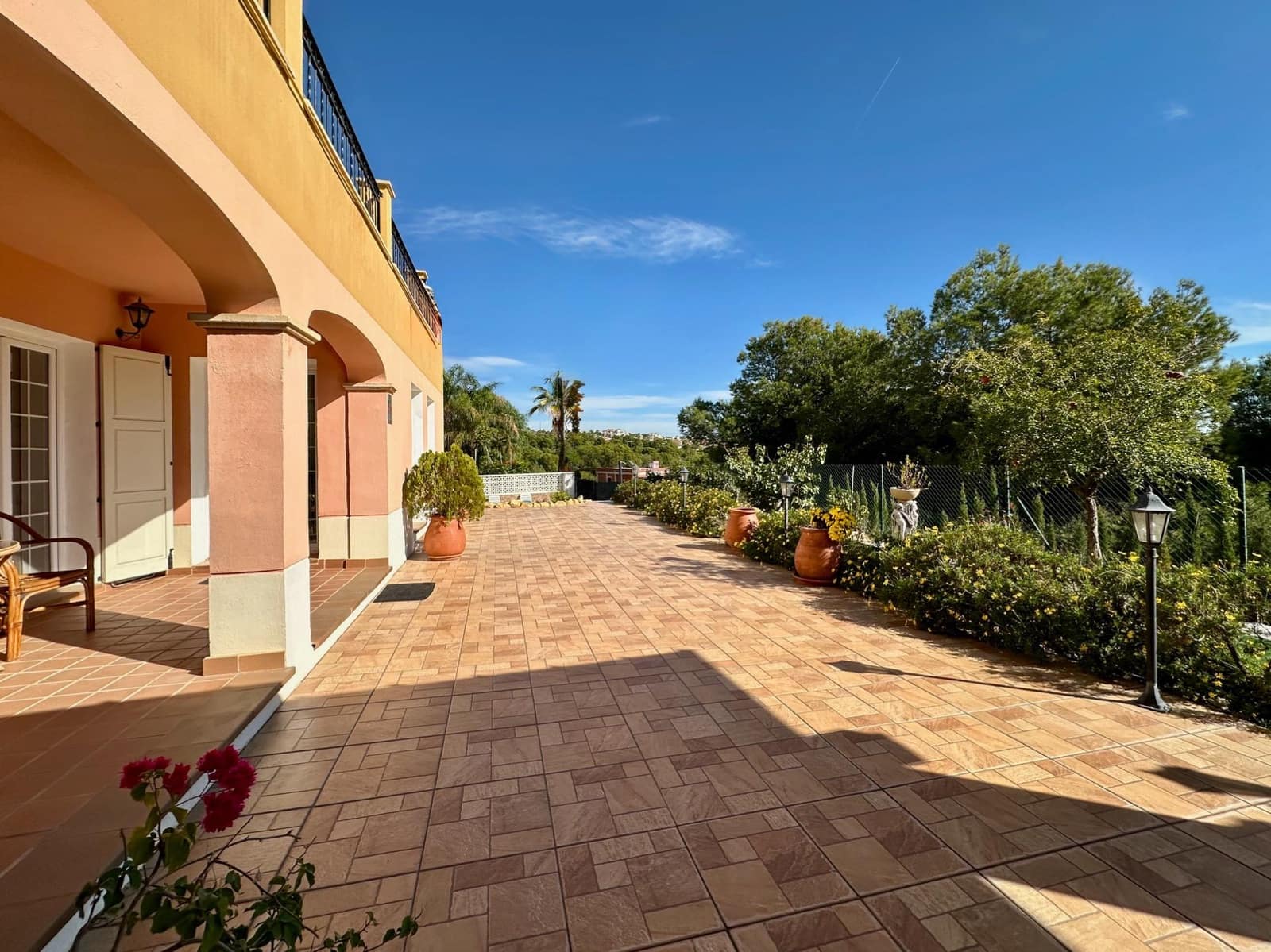 4 bedroom Villa for sale in Finestrat with pool - € 1,150,000 (Ref: 9441888)