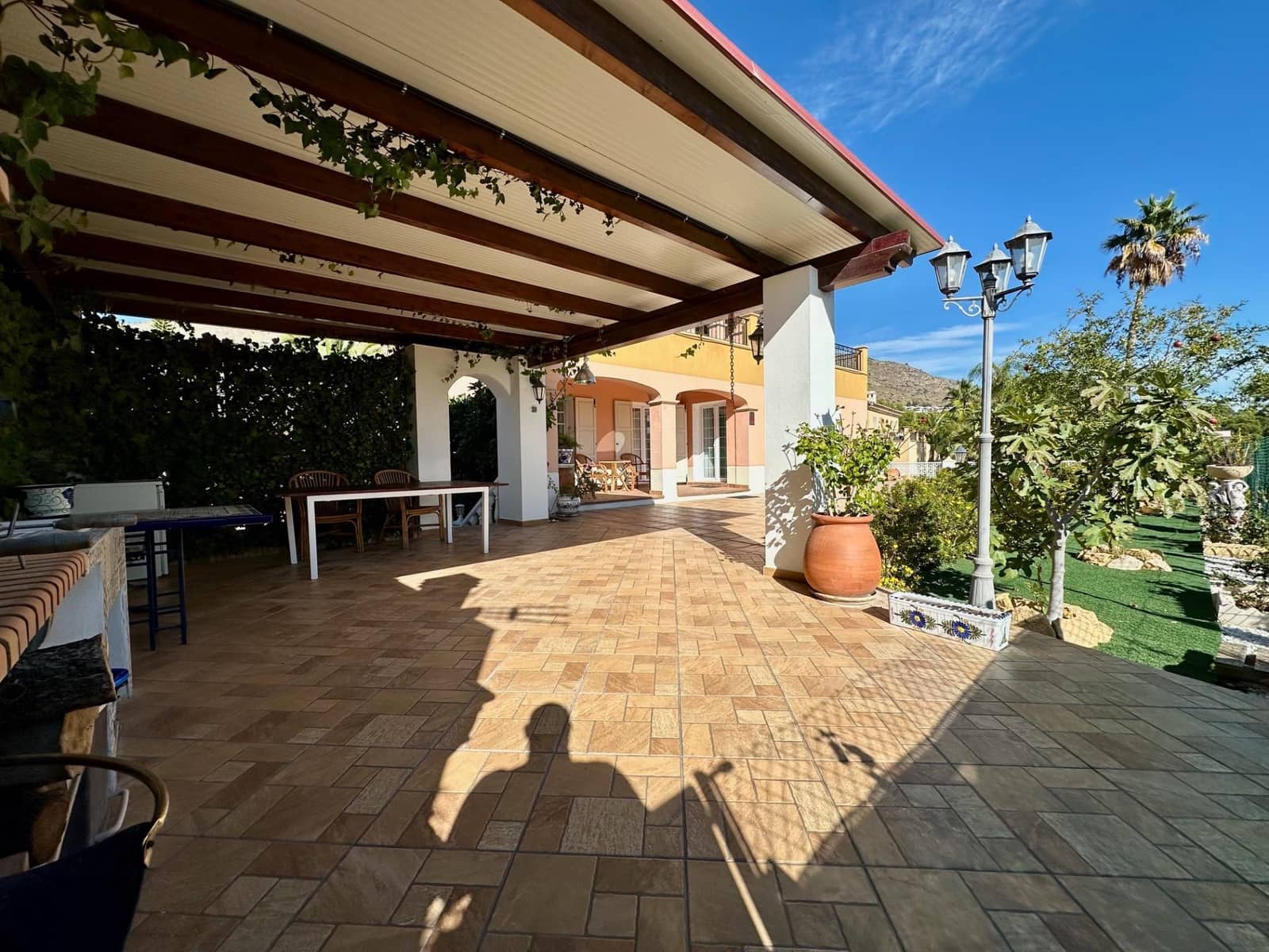 4 bedroom Villa for sale in Finestrat with pool - € 1,150,000 (Ref: 9441888)