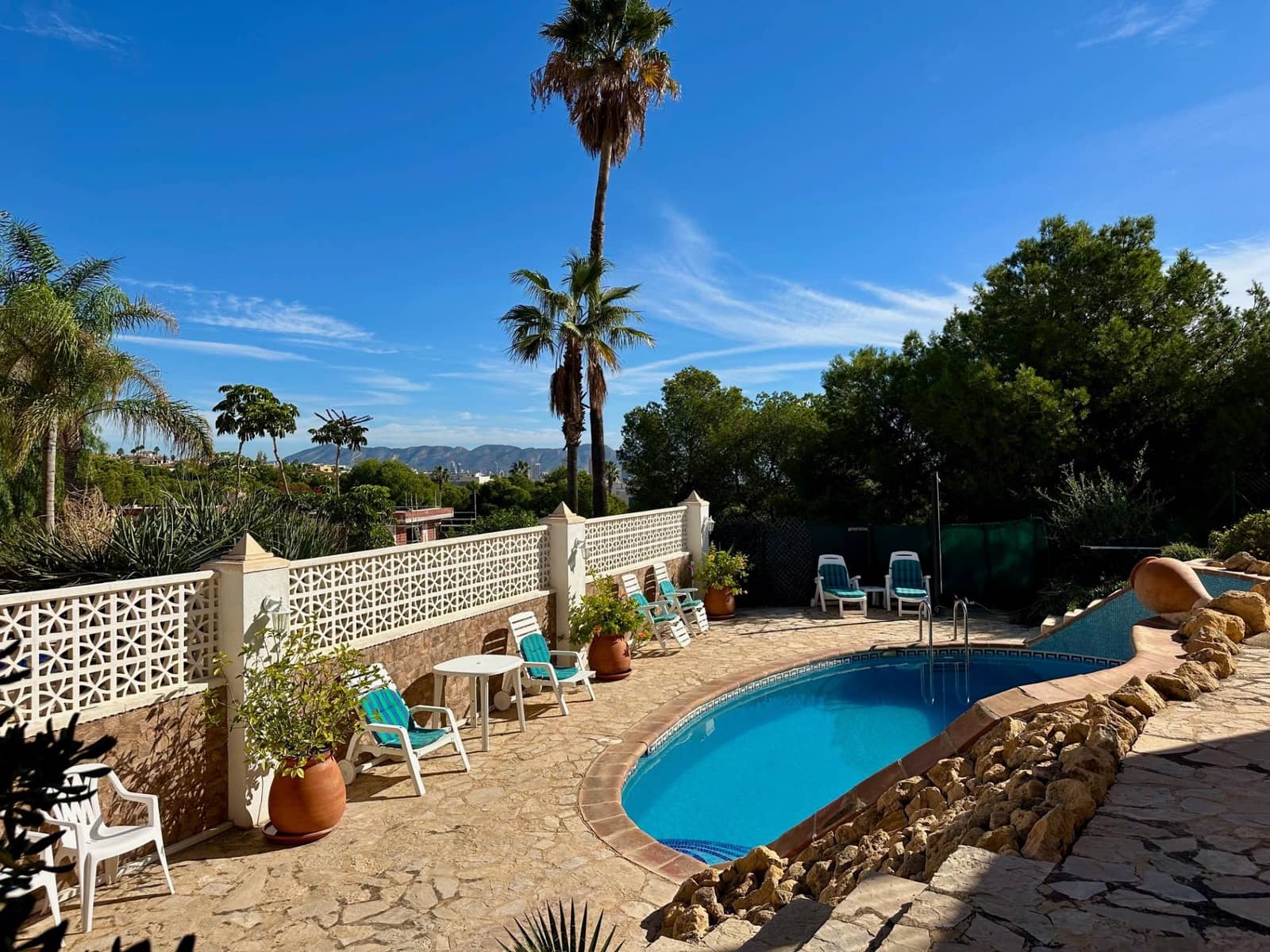 4 bedroom Villa for sale in Finestrat with pool - € 1,150,000 (Ref: 9441888)