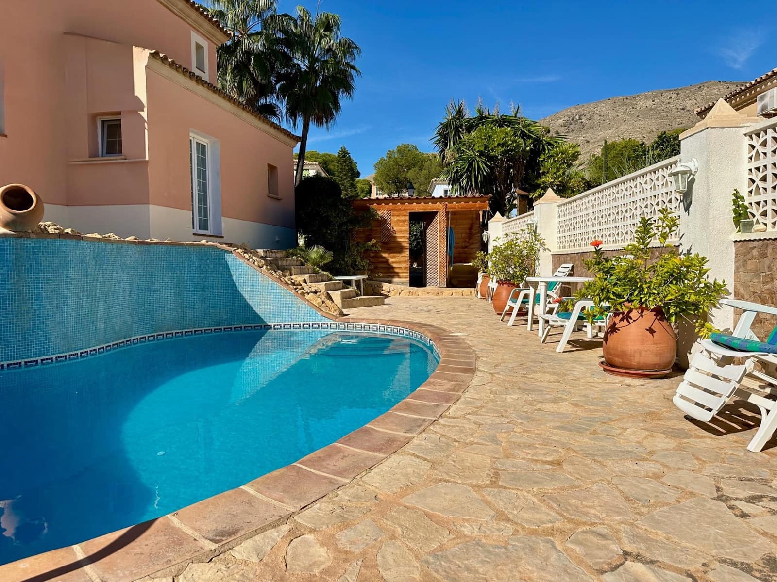 4 bedroom Villa for sale in Finestrat with pool - € 1,150,000 (Ref: 9441888)