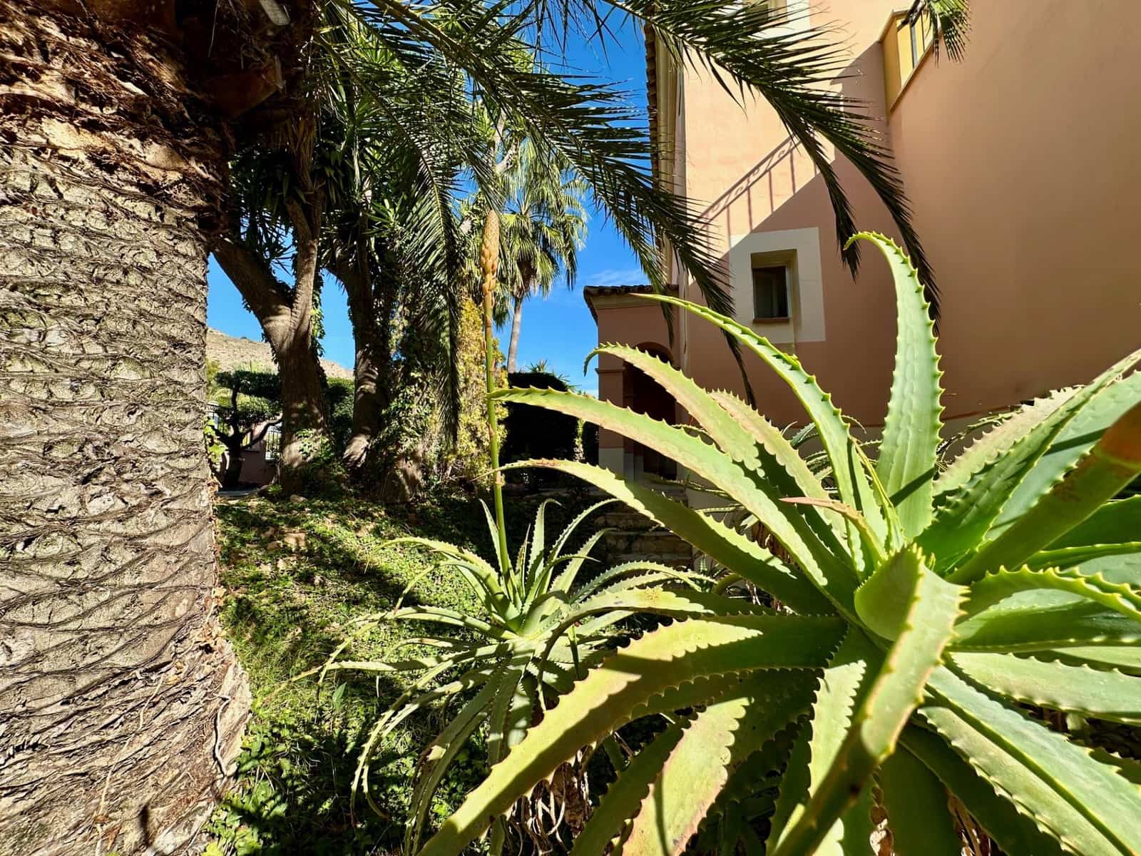 4 bedroom Villa for sale in Finestrat with pool - € 1,150,000 (Ref: 9441888)