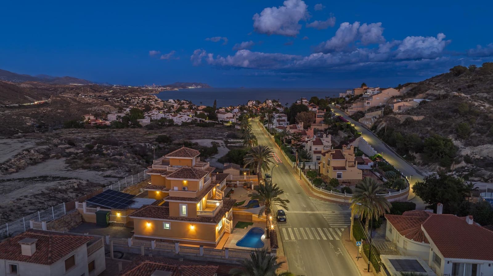 5 sypialnia Willa na sprzedaż w El Campello - 800 000 € (Ref: 9449018)