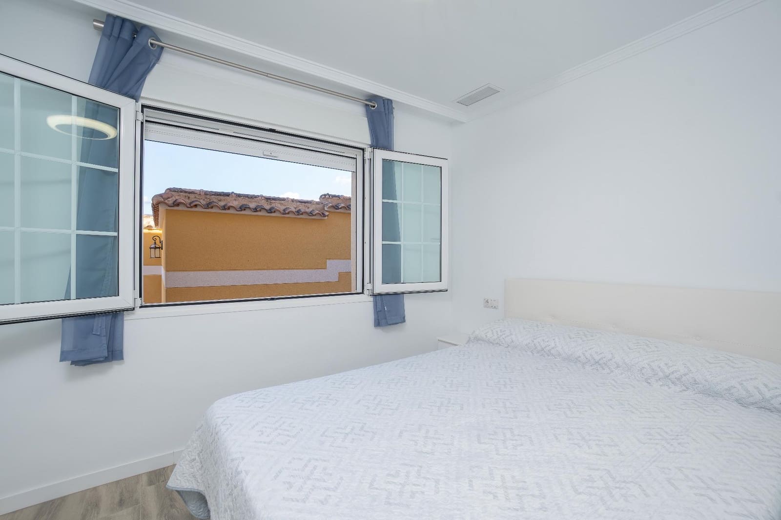 5 sypialnia Willa na sprzedaż w El Campello - 800 000 € (Ref: 9449018)