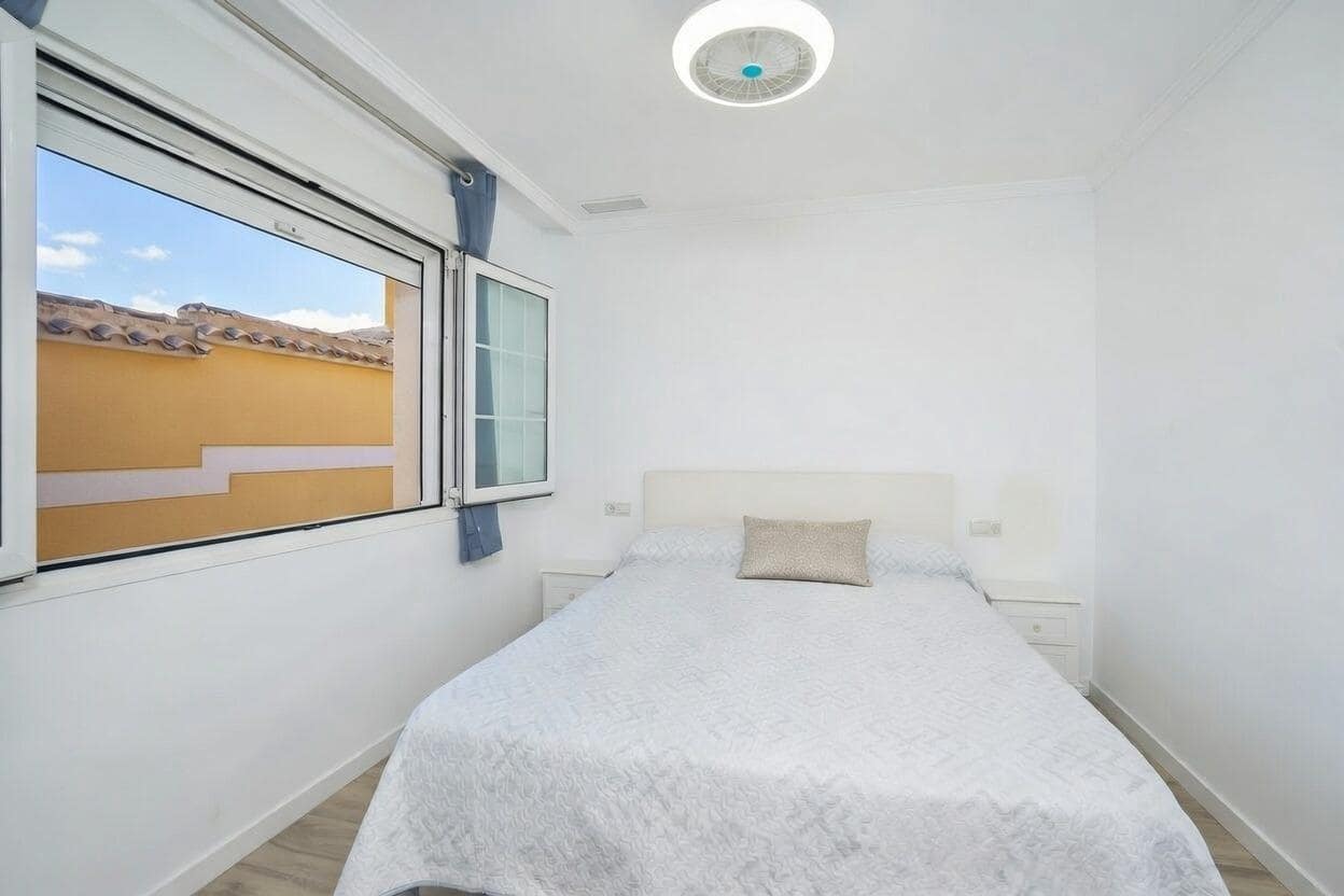 5 chambre Villa/Maison à vendre à El Campello - 870 000 € (Ref: 9449018)