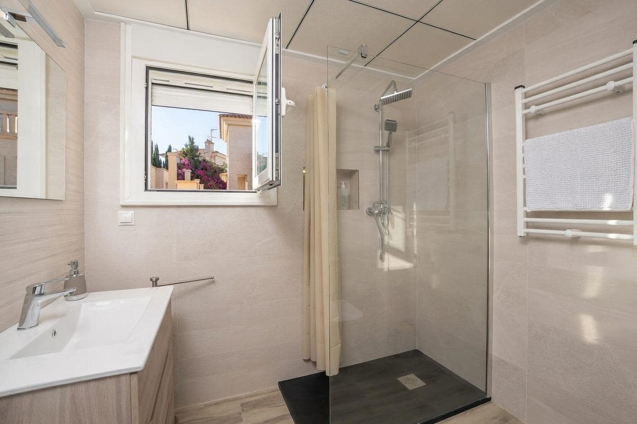 5 chambre Villa/Maison à vendre à El Campello - 870 000 € (Ref: 9449018)