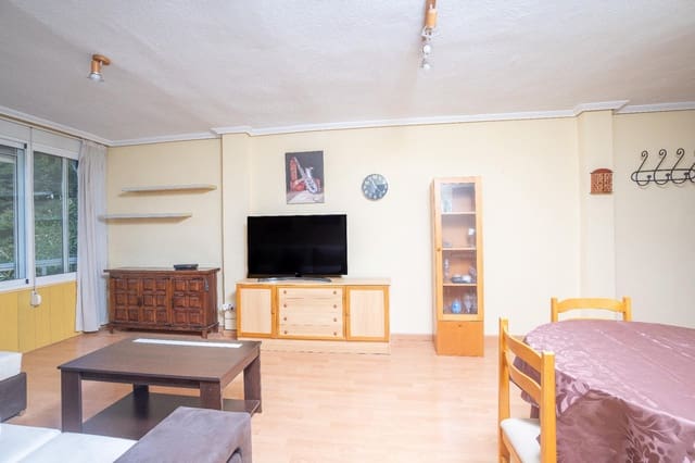 3 soveværelse Lejlighed til salg i Alicante by - € 125.000 (Ref: 9452076)