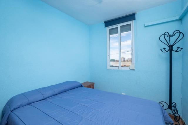 3 soveværelse Lejlighed til salg i Alicante by - € 125.000 (Ref: 9452076)