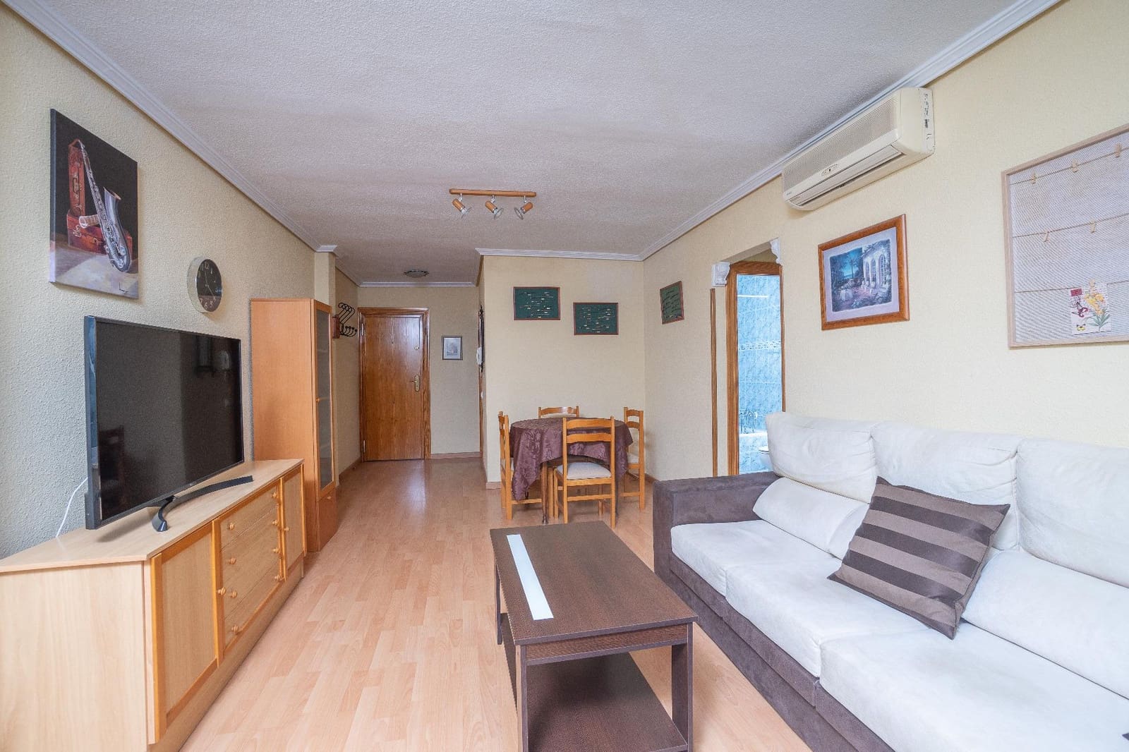 3 soveværelse Lejlighed til salg i Alicante by - € 125.000 (Ref: 9452076)