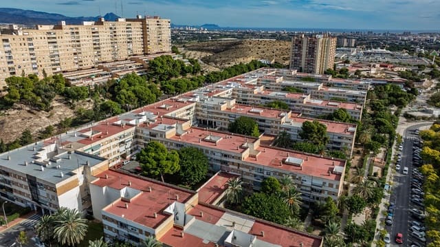 3 soveværelse Lejlighed til salg i Alicante by - € 125.000 (Ref: 9452076)