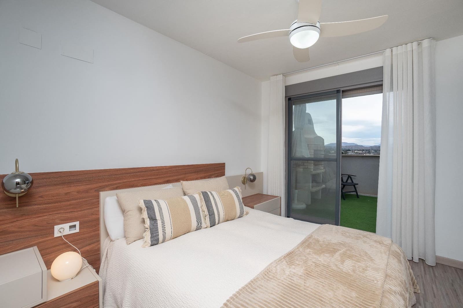 3 Zimmer Penthouse zu verkaufen in Elche / Elx - 298.000 € (Ref: 9456193)