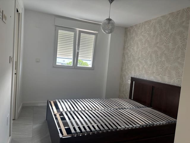 3 quarto Apartamento para arrendar em Gran Alacant, Santa Pola com piscina - 1 200 € (Ref: 9462024)