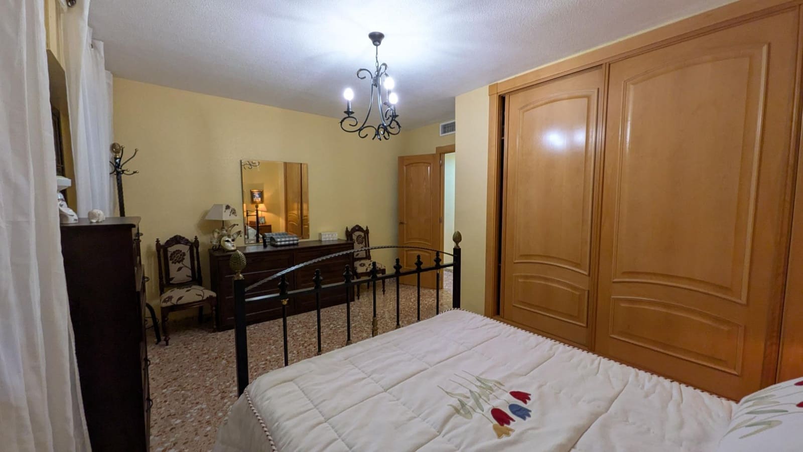 3 soveværelse Lejlighed til salg i Alicante by - € 189.000 (Ref: 9465594)