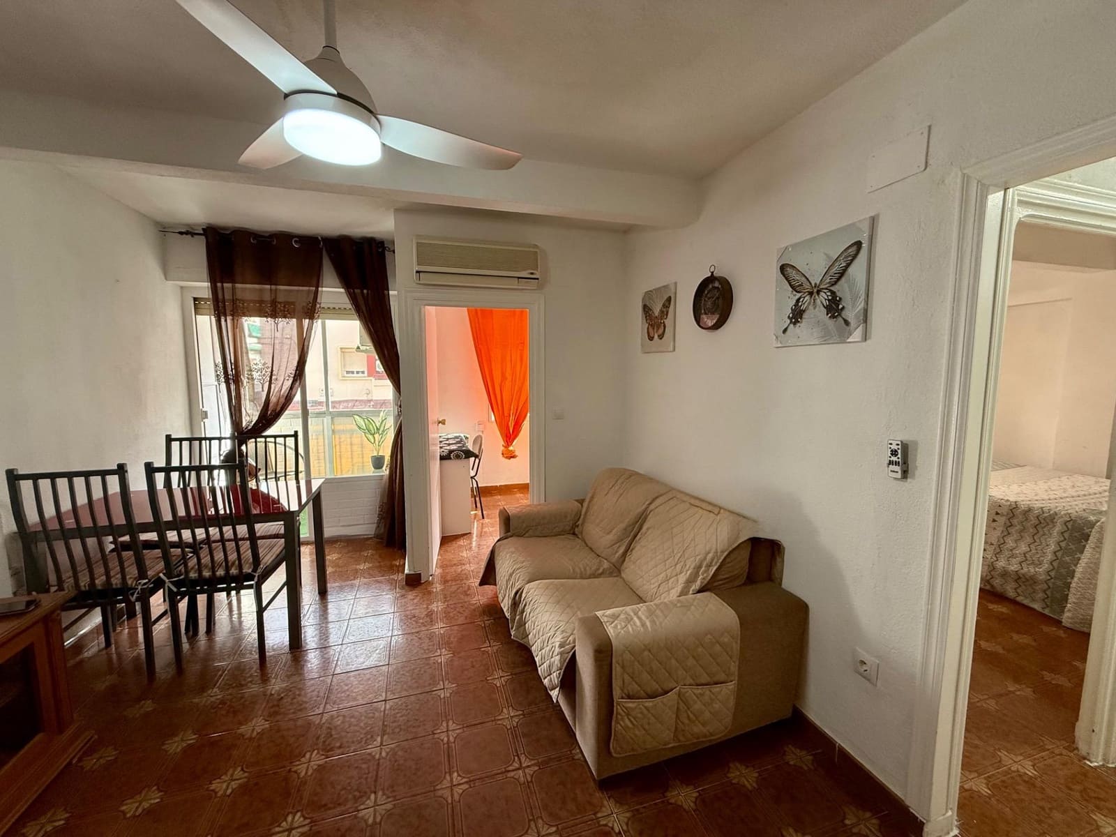 3 soverom Leilighet til leie i Alicante by - € 950 (Ref: 9470361)